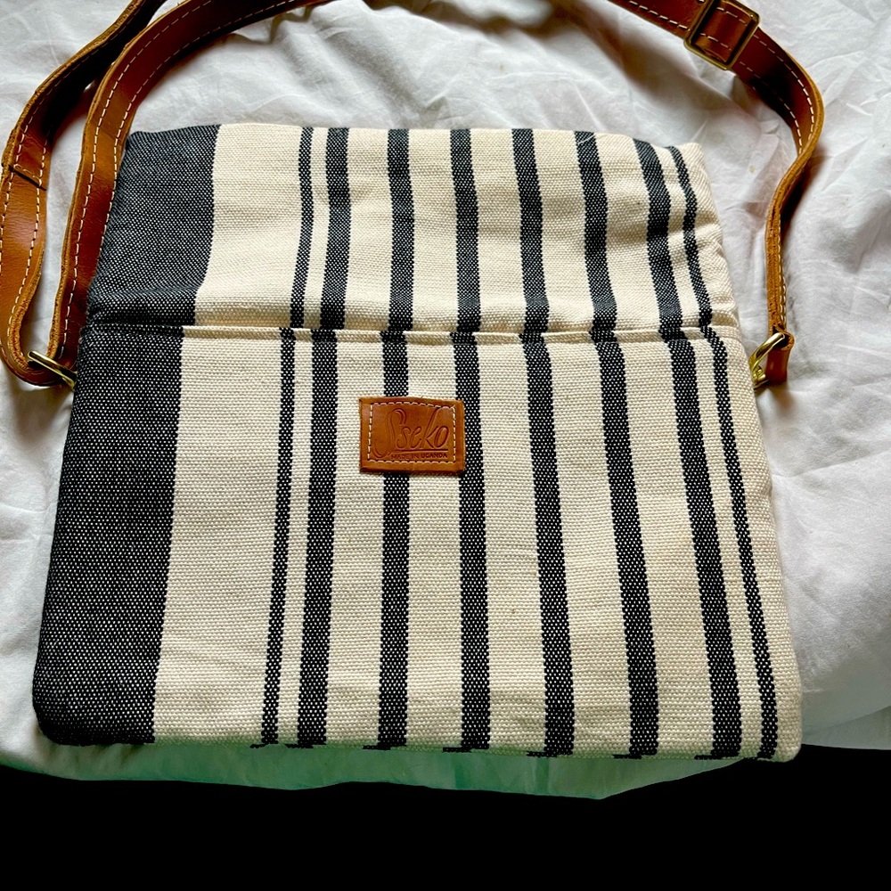 Sseko Foldover Crossbody in woven stripe
